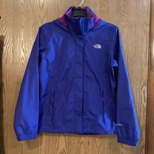 NWOT - The North Face Women’s Hooded Jacket; Lightweight Zip HyVent Coat Core